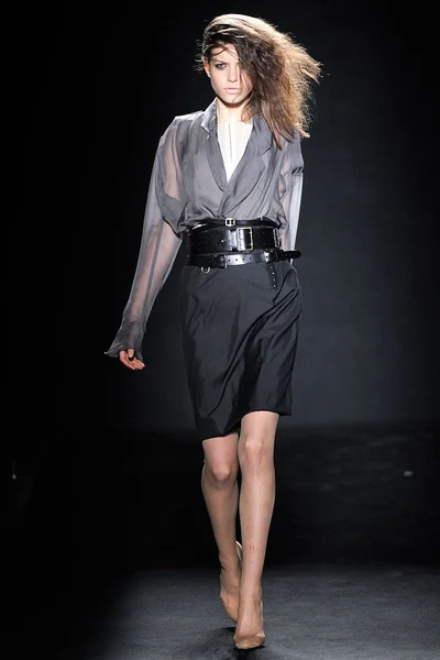 Look 27